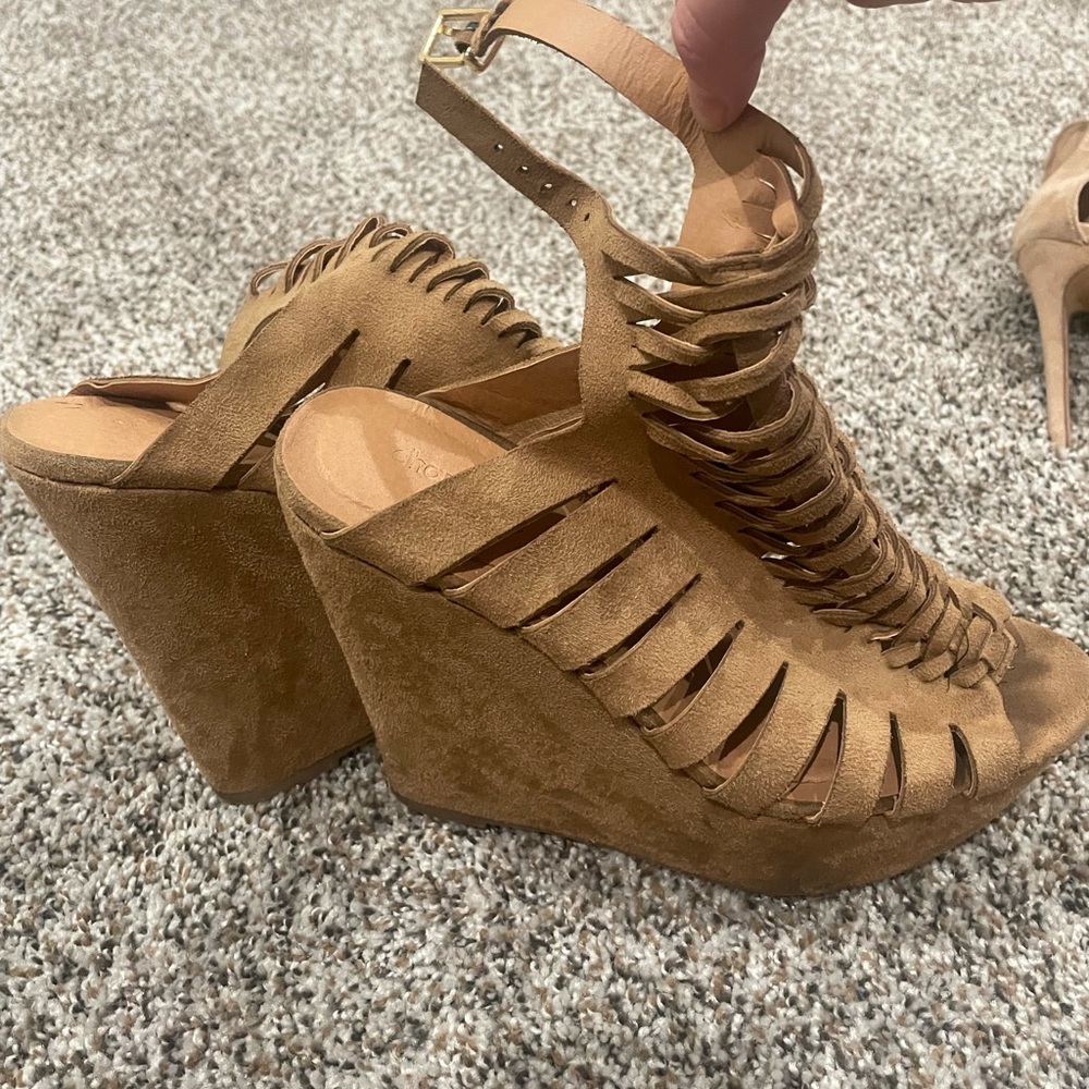 Size 8.5 tan wedges